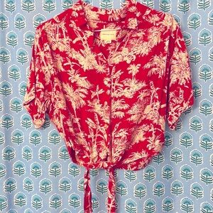 NWT AEO American Eagle Outfitters red tropical print floral blouse top w/ tie! S